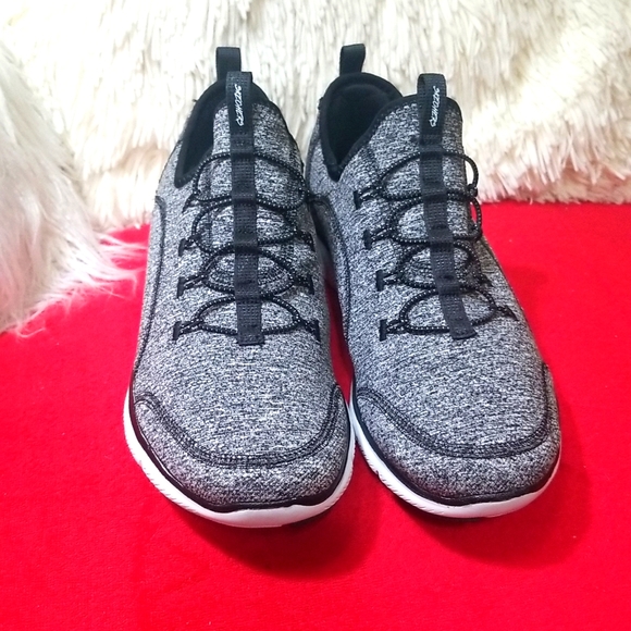 SKECHERS MEMORY FOAM SNEAKERS - Picture 2 of 11